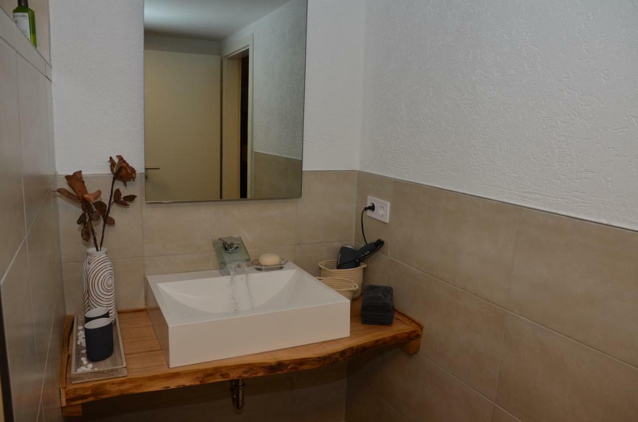Ferienwohnung Blockhaus Juka Vinningen Экстерьер фото